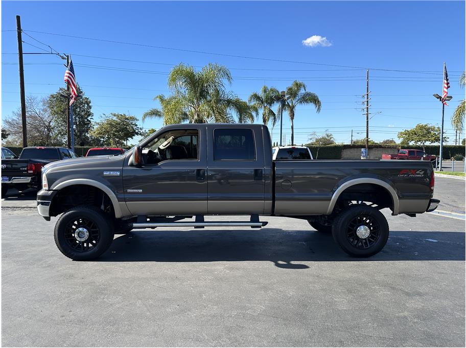 2006 Ford F350 Super Duty Crew Cab LARIAT LONG BED 4X4 DIESEL LOW MILES CLEAN