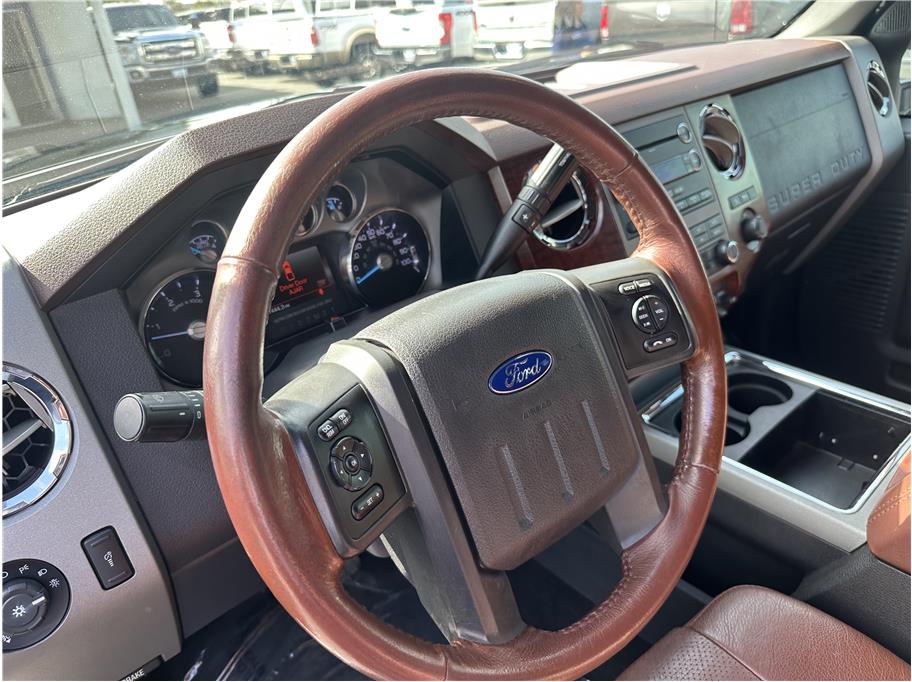 2012 Ford F250 Super Duty Crew Cab KING RANCH 4X4 BACK UP CAM CAMPER SHELL CLEAN