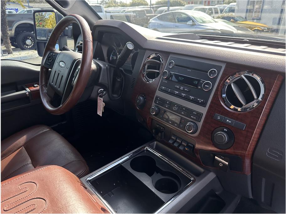 2012 Ford F250 Super Duty Crew Cab KING RANCH 4X4 BACK UP CAM CAMPER SHELL CLEAN