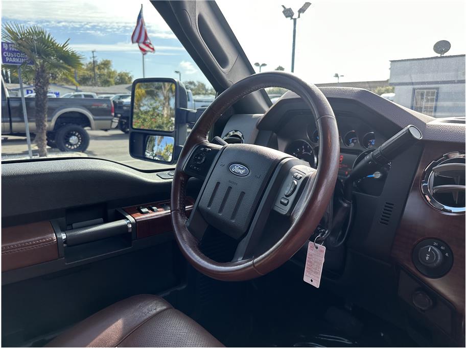 2012 Ford F250 Super Duty Crew Cab KING RANCH 4X4 BACK UP CAM CAMPER SHELL CLEAN