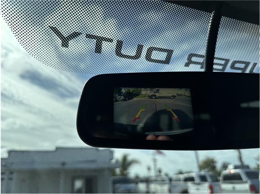 2012 Ford F250 Super Duty Crew Cab KING RANCH 4X4 BACK UP CAM CAMPER SHELL CLEAN