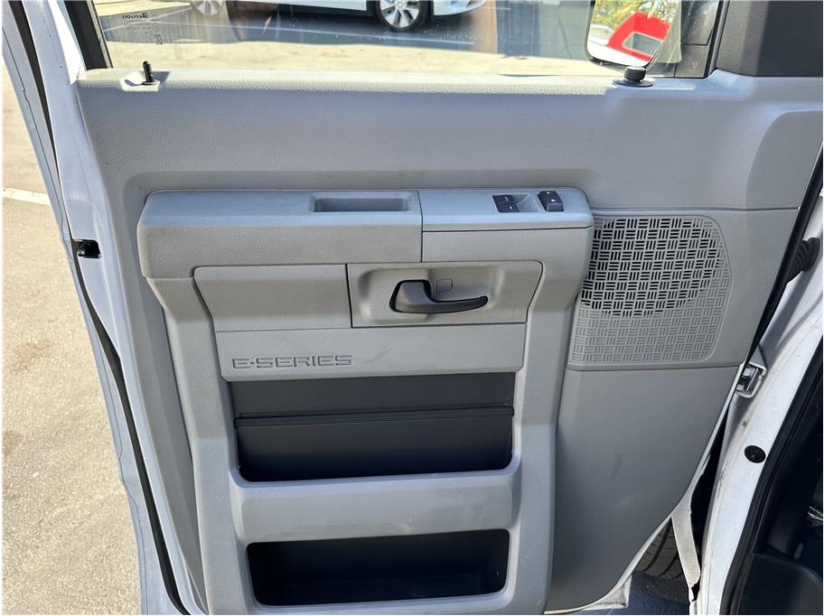 2012 Ford E350 Super Duty Passenger XLT EXTENDED VAN 15 PASSENGER VAN CLEAN