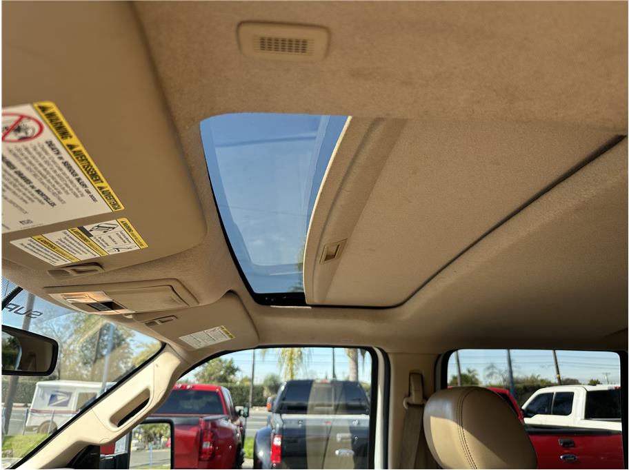 2013 Ford F250 Super Duty Crew Cab LARIAT FX4 4X4 DIESEL NAV BACK UP CAM 1OWNER