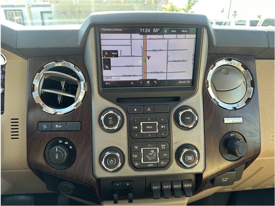 2013 Ford F250 Super Duty Crew Cab LARIAT FX4 4X4 DIESEL NAV BACK UP CAM 1OWNER