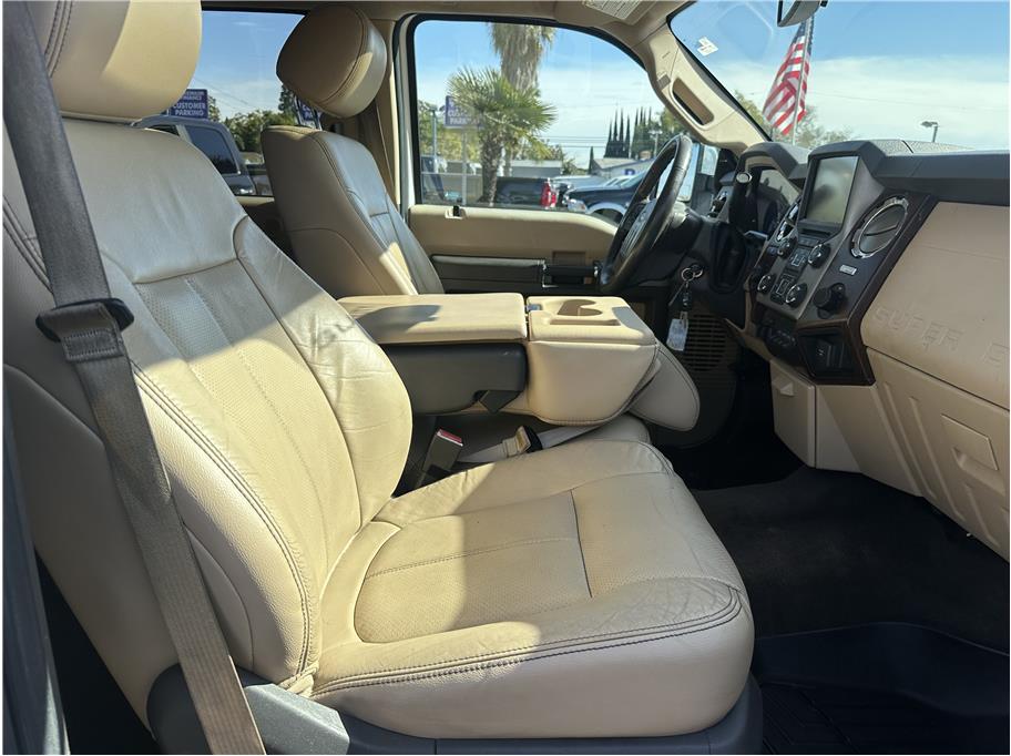 2013 Ford F250 Super Duty Crew Cab LARIAT FX4 4X4 DIESEL NAV BACK UP CAM 1OWNER