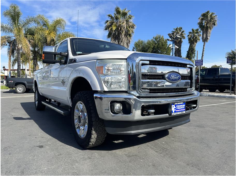 2013 Ford F250 Super Duty Crew Cab LARIAT FX4 4X4 DIESEL NAV BACK UP CAM 1OWNER