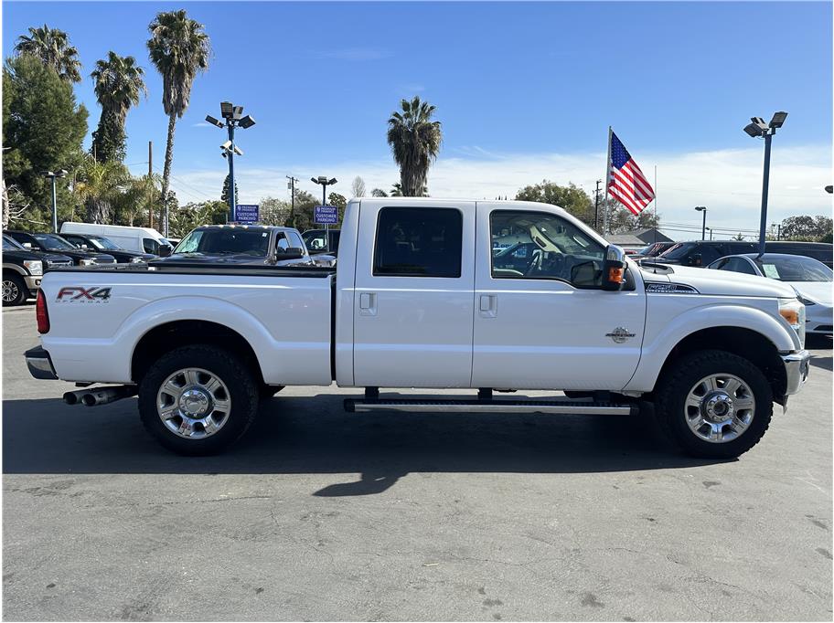 2013 Ford F250 Super Duty Crew Cab LARIAT FX4 4X4 DIESEL NAV BACK UP CAM 1OWNER