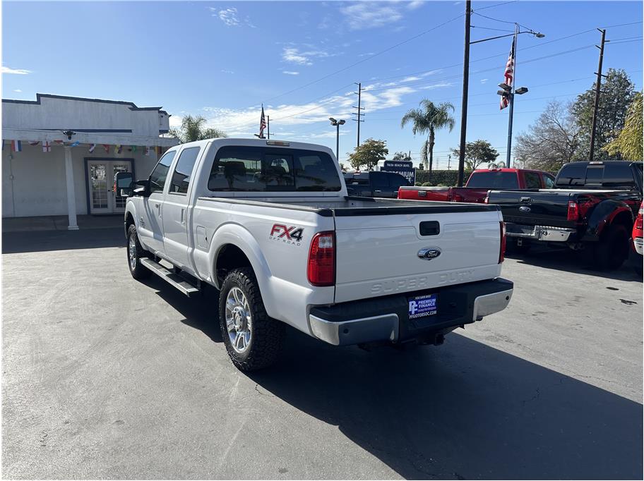 2013 Ford F250 Super Duty Crew Cab LARIAT FX4 4X4 DIESEL NAV BACK UP CAM 1OWNER