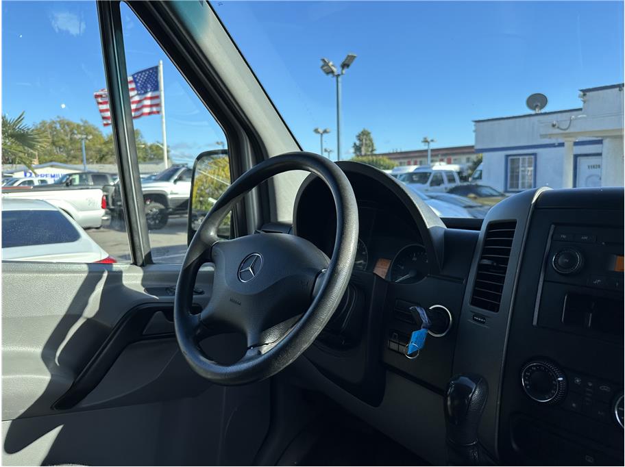 2012 Mercedes-benz Sprinter 2500 Passenger 2500 STANDARD ROOF 144  3.0L 12 PASSENGER VAN