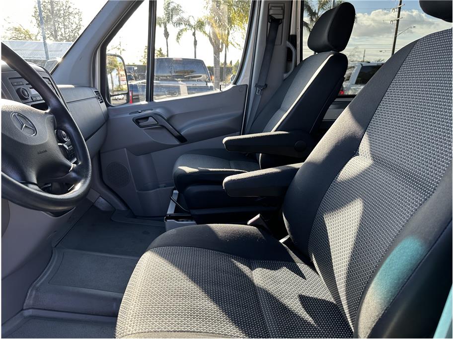2012 Mercedes-benz Sprinter 2500 Passenger 2500 STANDARD ROOF 144  3.0L 12 PASSENGER VAN