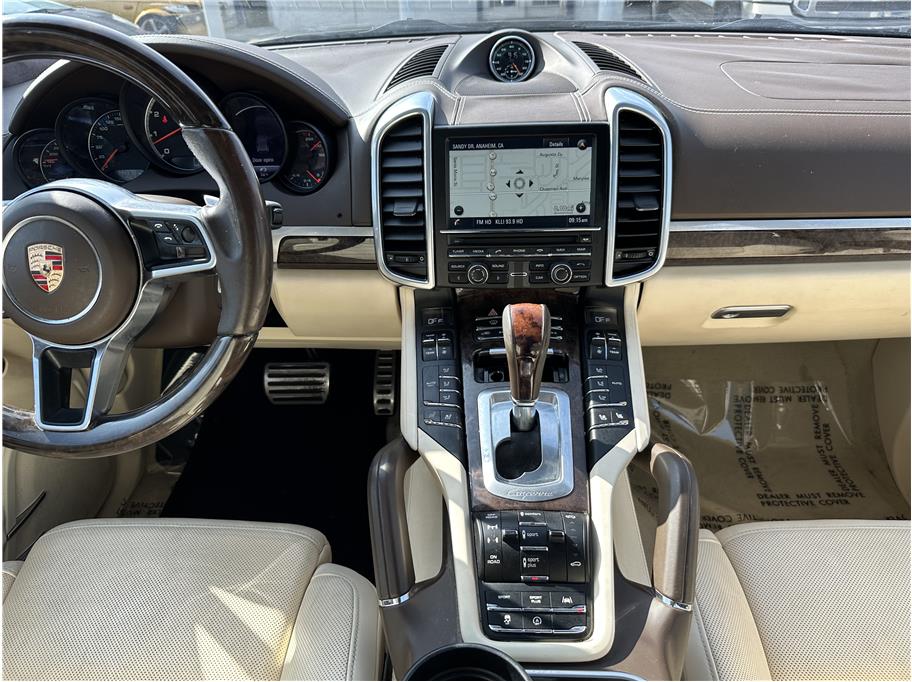 2015 Porsche Cayenne TURBO AWD NAV BACK UP CAM CLEAN