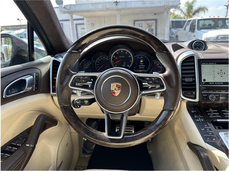 2015 Porsche Cayenne TURBO AWD NAV BACK UP CAM CLEAN