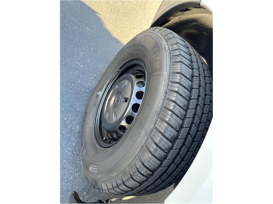 2015 Mercedes-benz Sprinter 2500 Passenger STANDAR ROOF W/144 DIESEL 12 PASSENGER