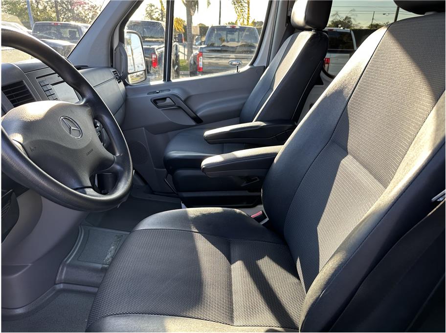 2015 Mercedes-benz Sprinter 2500 Passenger STANDAR ROOF W/144 DIESEL 12 PASSENGER